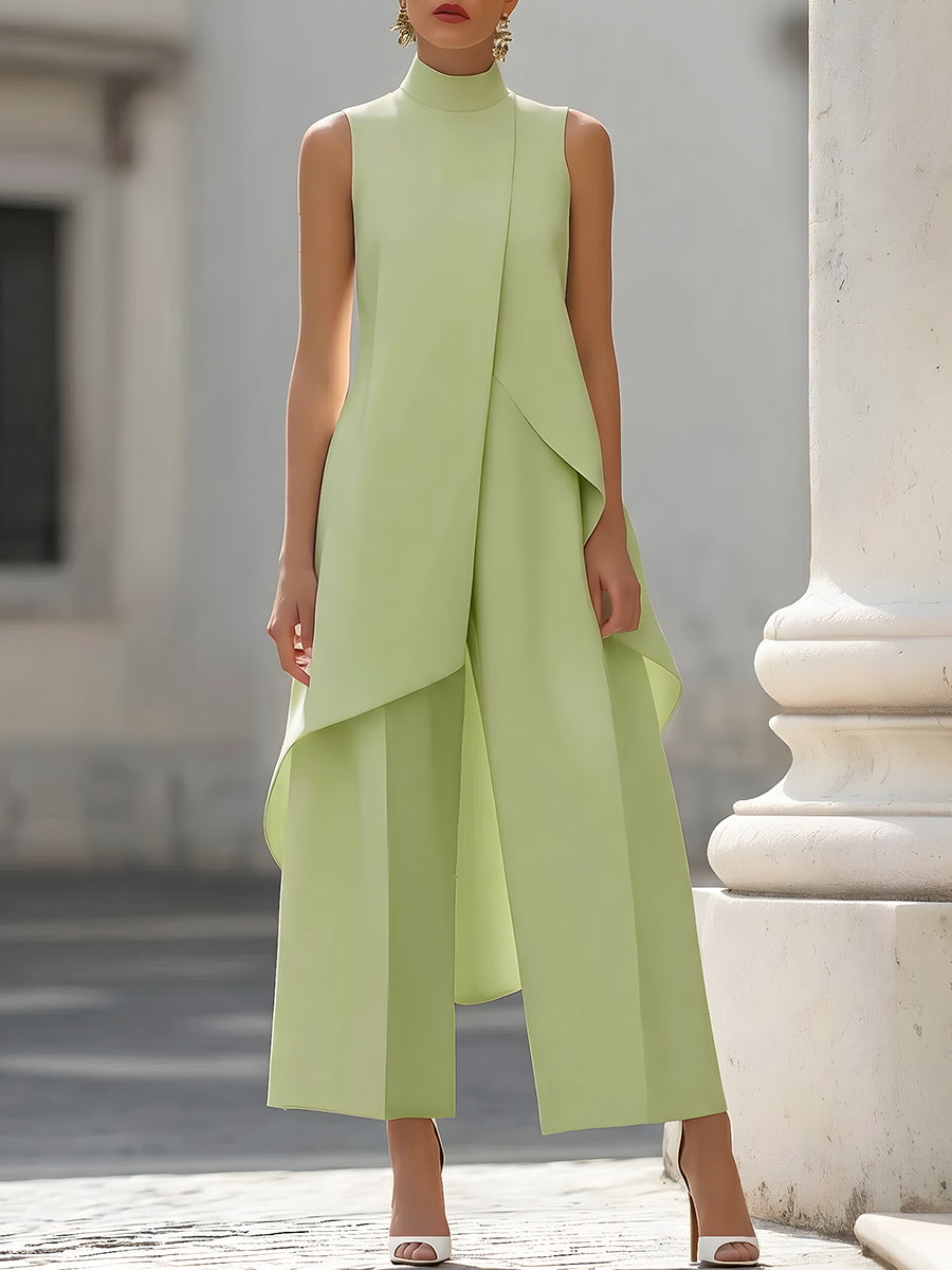 Asymmetrisches, ärmelloses Oberteil und Hose