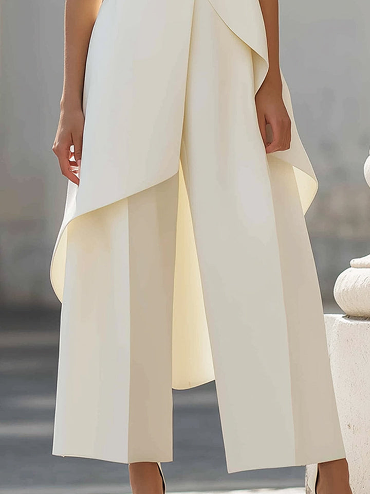 Asymmetrisches, ärmelloses Oberteil und Hose