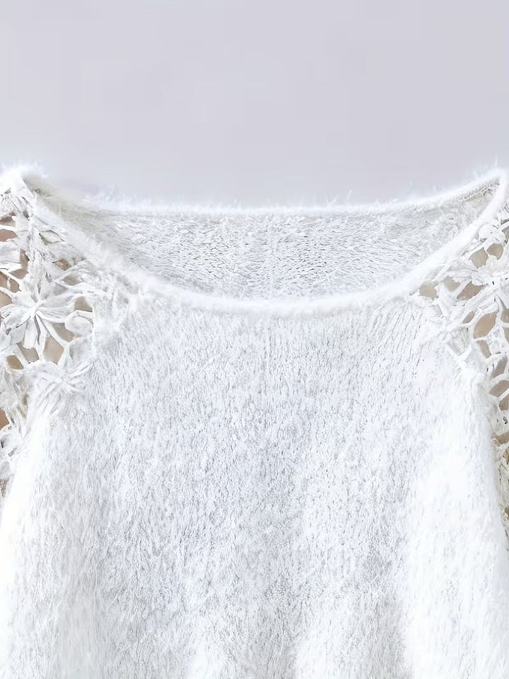 Dobrina - Schulterfreier Spitzenpullover mit Cut-out-Design