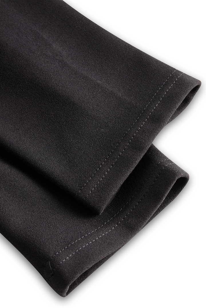 Raffiniertes Schwarzes Etuikleid mit Gürtel