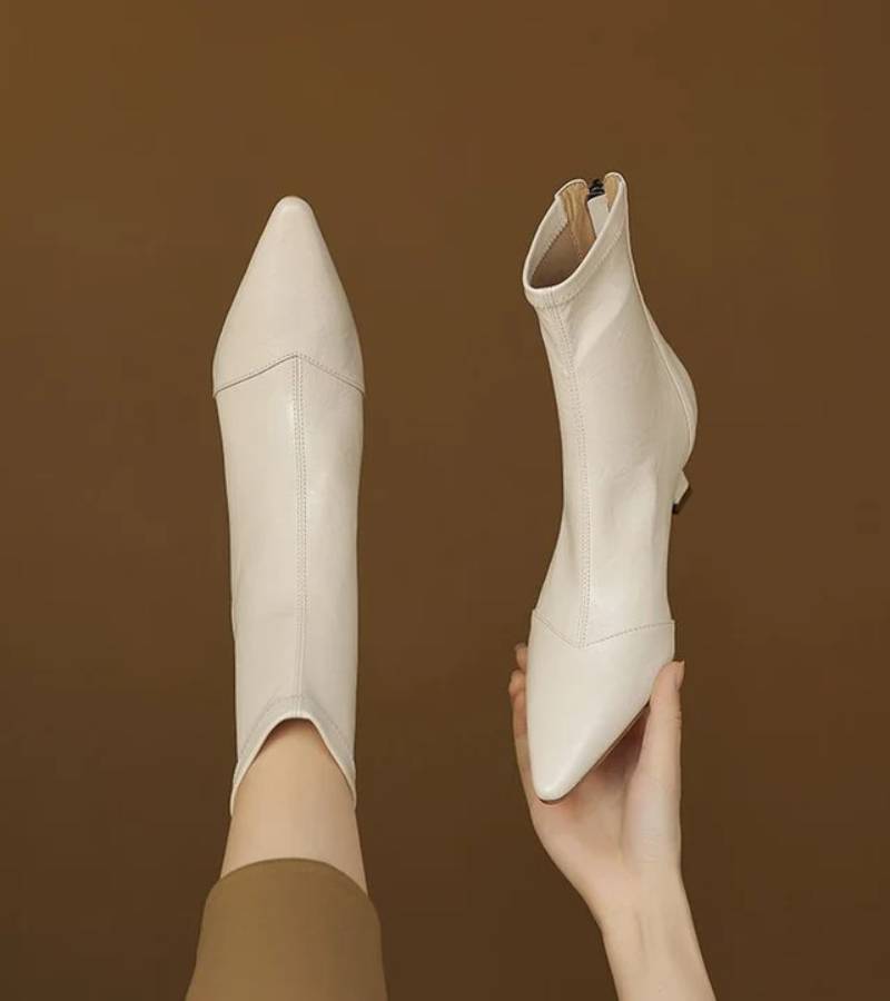Fulvia - Minimalistische Lederstiefeletten mit mittelhohem