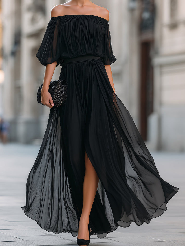 Schulterfreies Plissee-Maxikleid aus Chiffon