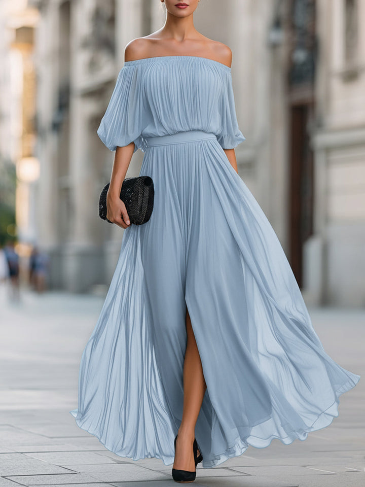 Schulterfreies Plissee-Maxikleid aus Chiffon