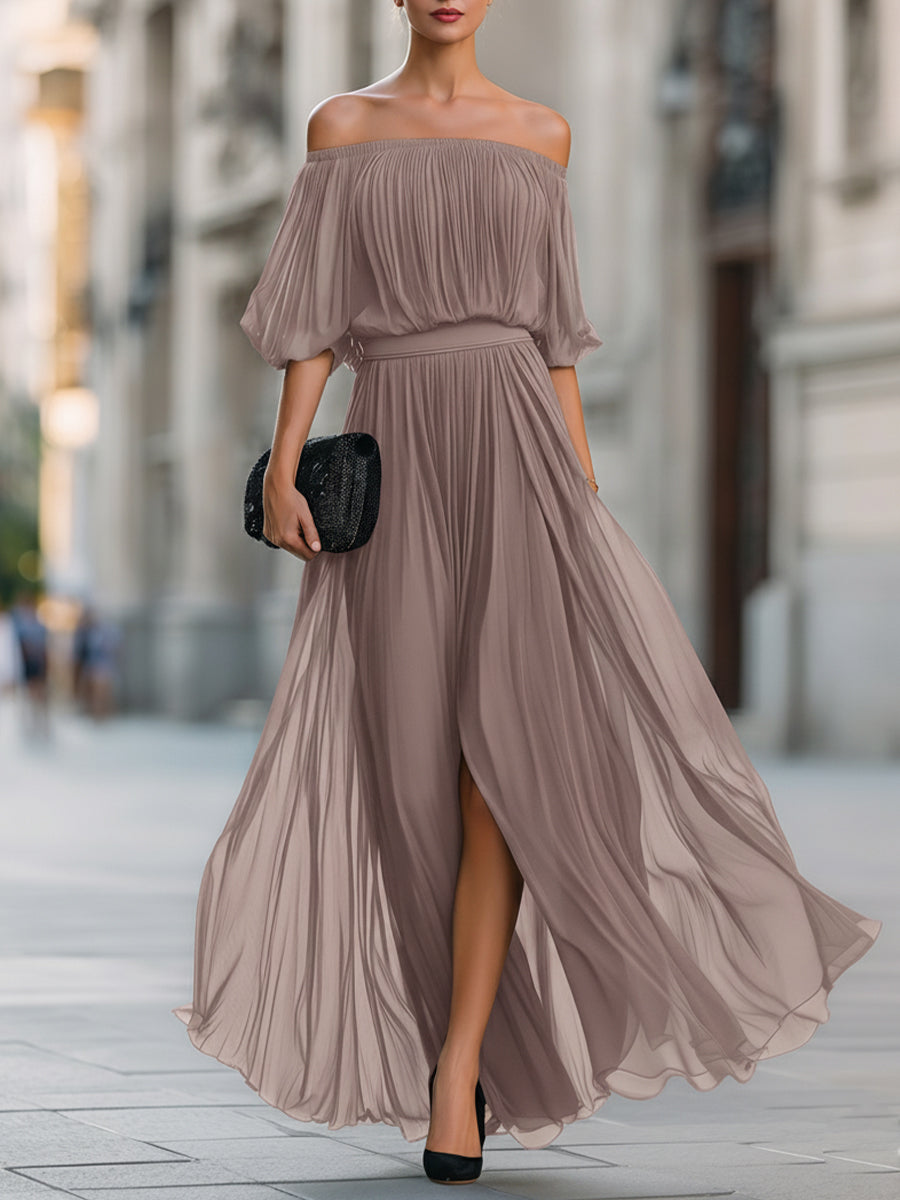 Schulterfreies Plissee-Maxikleid aus Chiffon