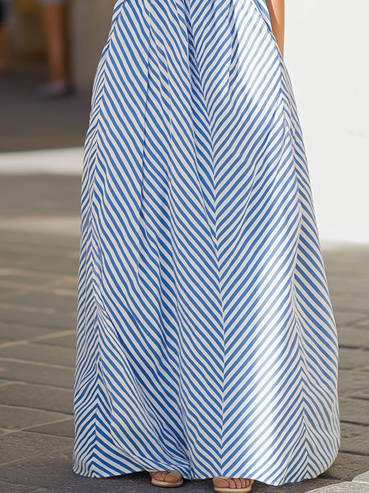 Maritim gestreiftes Maxikleid mit Neckholder