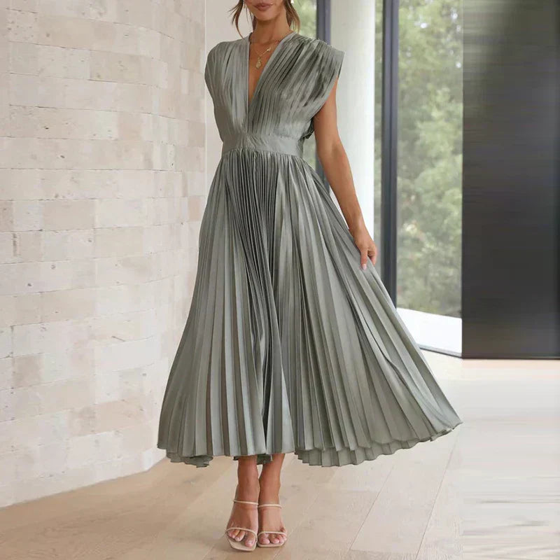 Adela - Elegantes Plissiertes Maxikleid