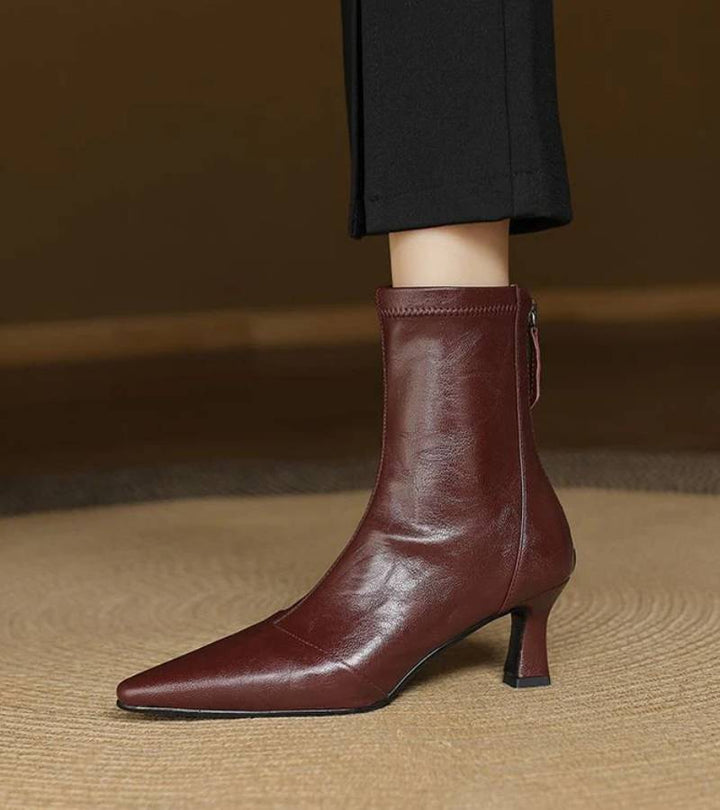 Fulvia - Minimalistische Lederstiefeletten mit mittelhohem