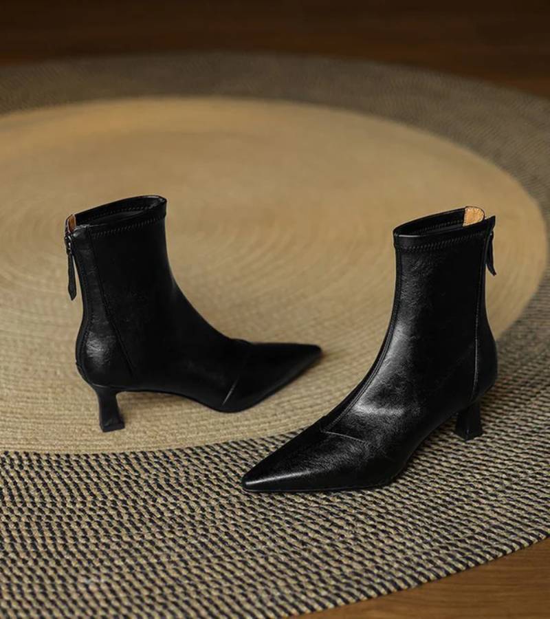 Fulvia - Minimalistische Lederstiefeletten mit mittelhohem
