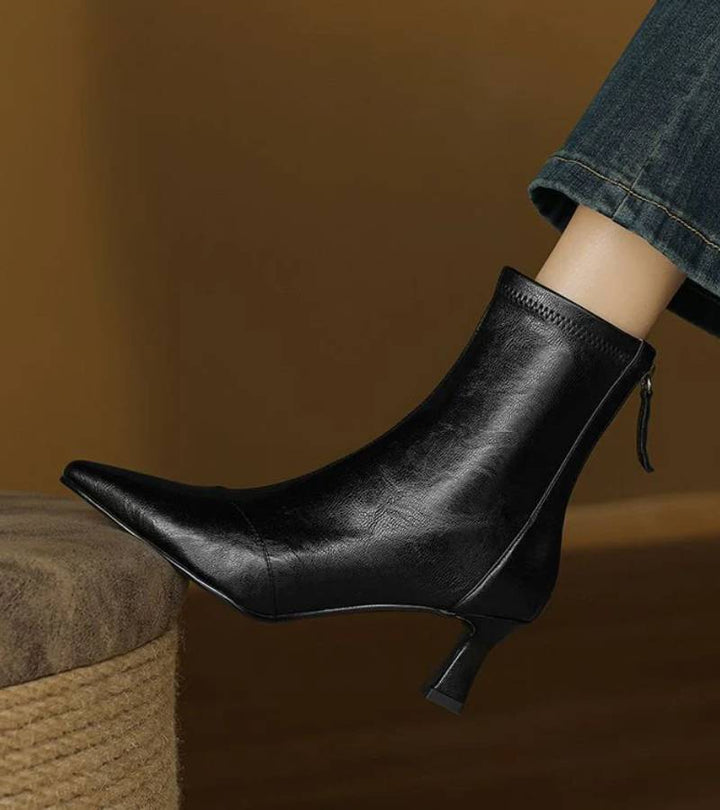Fulvia - Minimalistische Lederstiefeletten mit mittelhohem