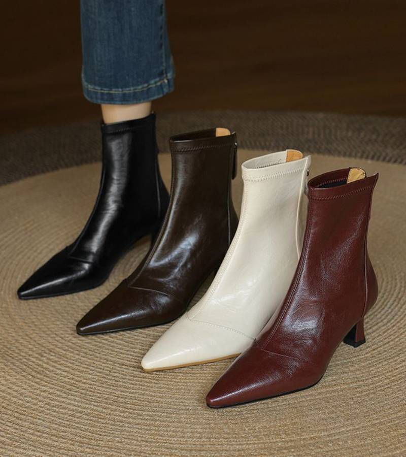 Fulvia - Minimalistische Lederstiefeletten mit mittelhohem