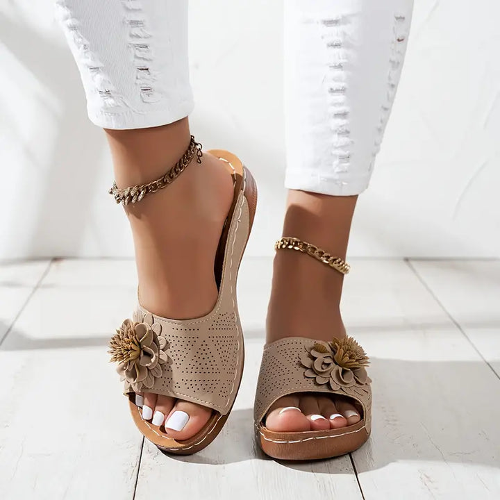 Flora - Orthopädische Sandalen mit Blumenmotiv