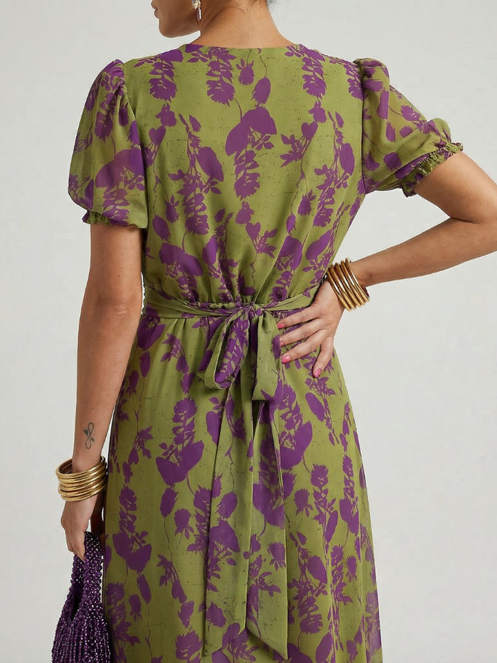 Virel - Entspanntes Midikleid mit Blumenmuster