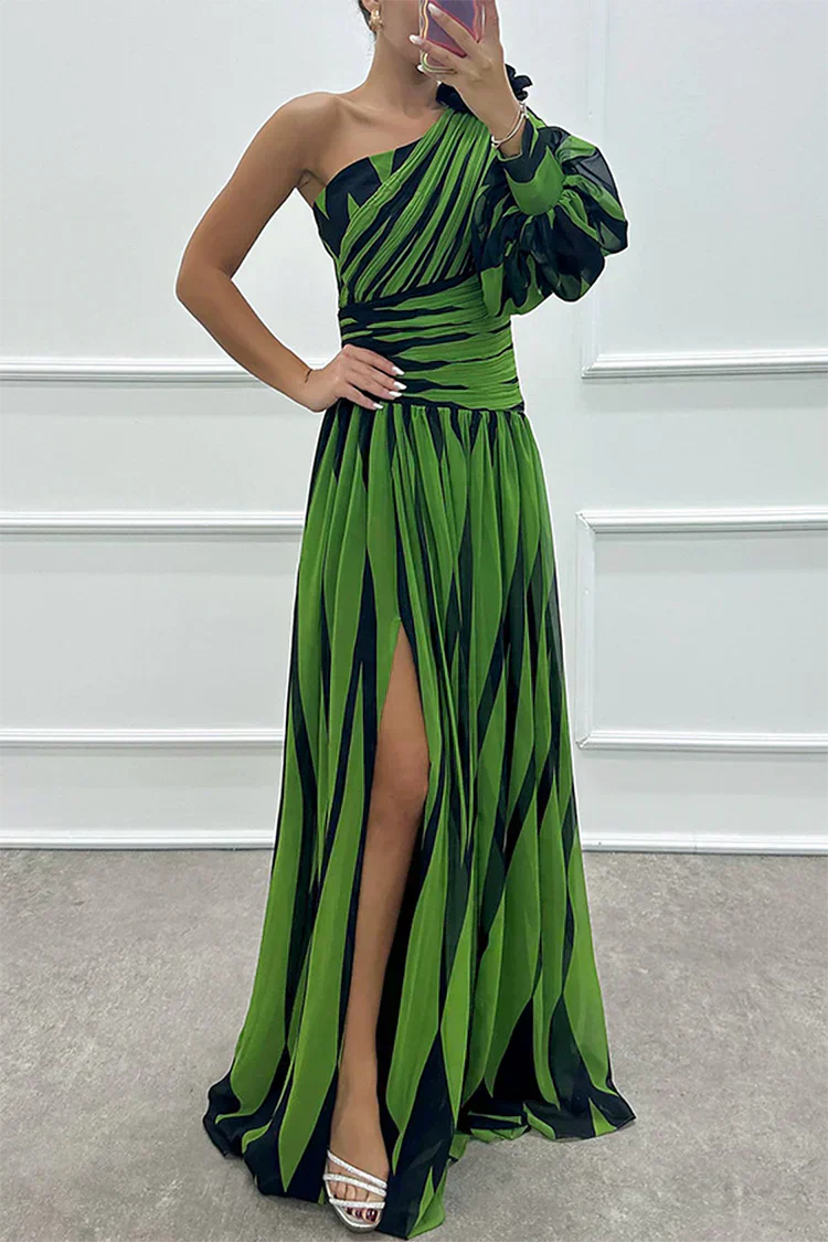 Hazel - Elegantes gestreiftes Maxikleid mit