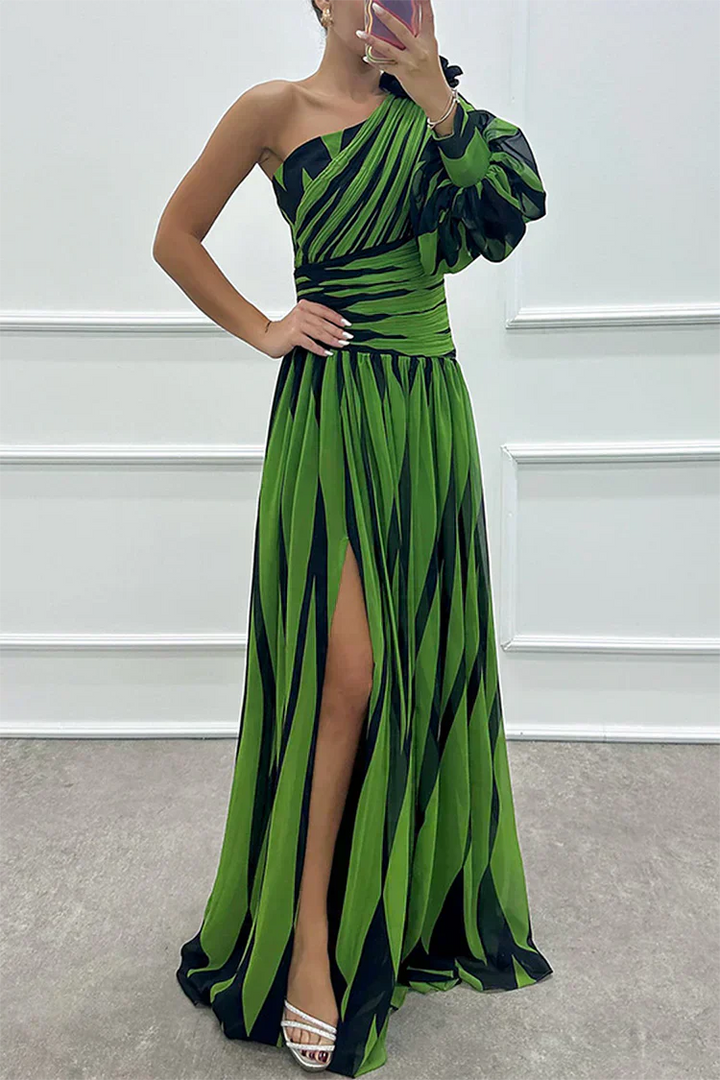 Hazel - Elegantes gestreiftes Maxikleid mit