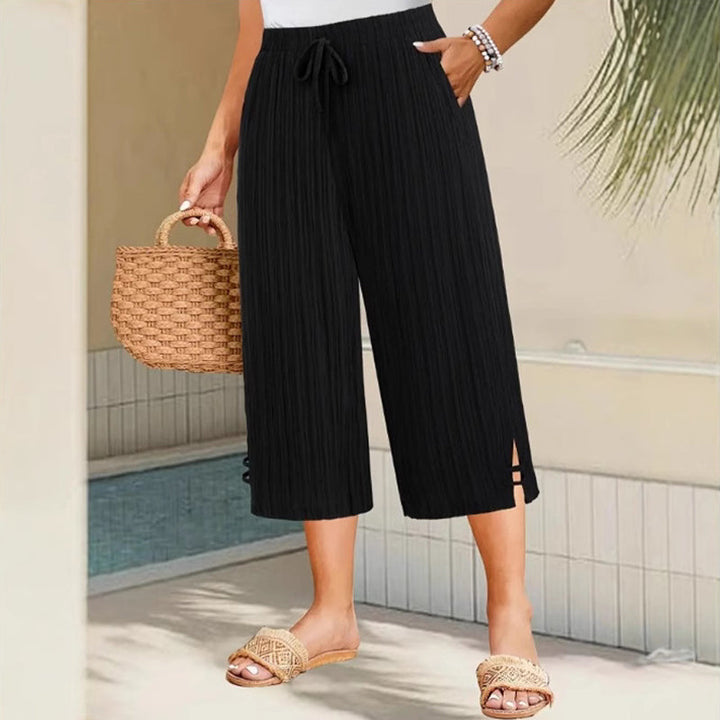 Soraya - Gerippte Caprihose mit weitem