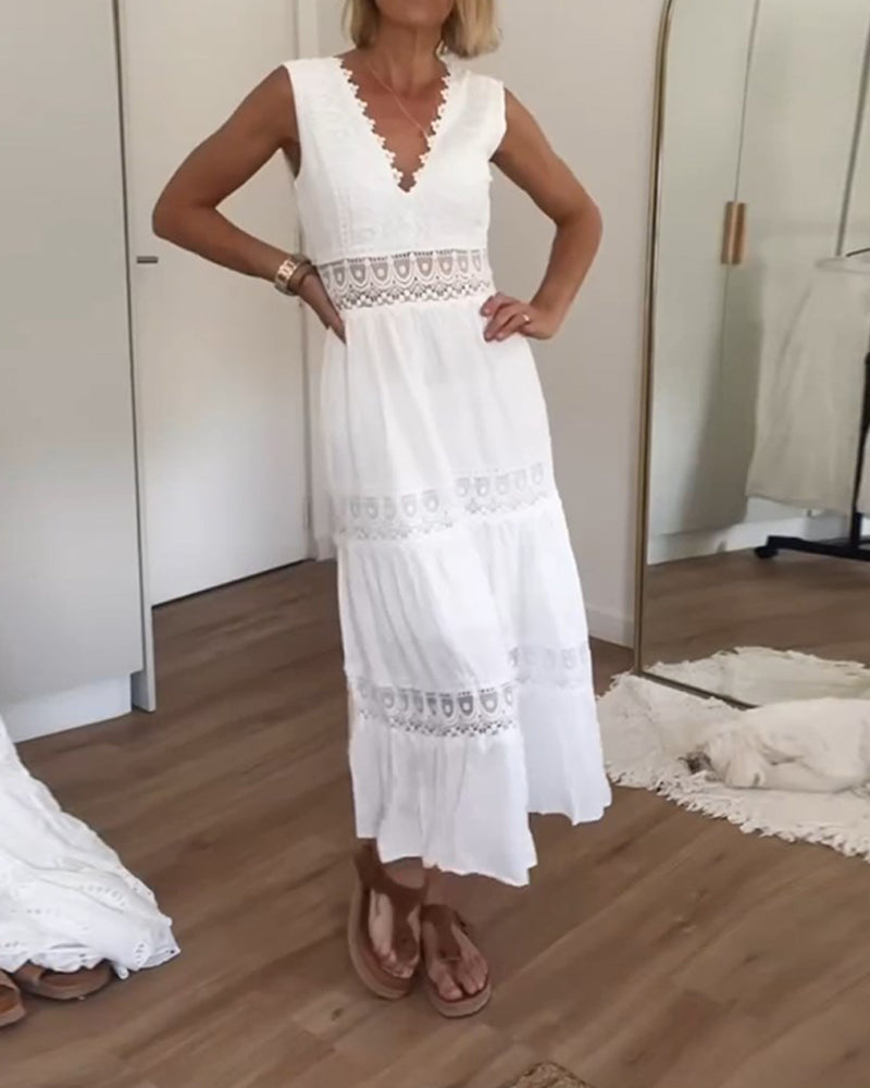 Clara - Spitzenkleid mit V-Ausschnitt