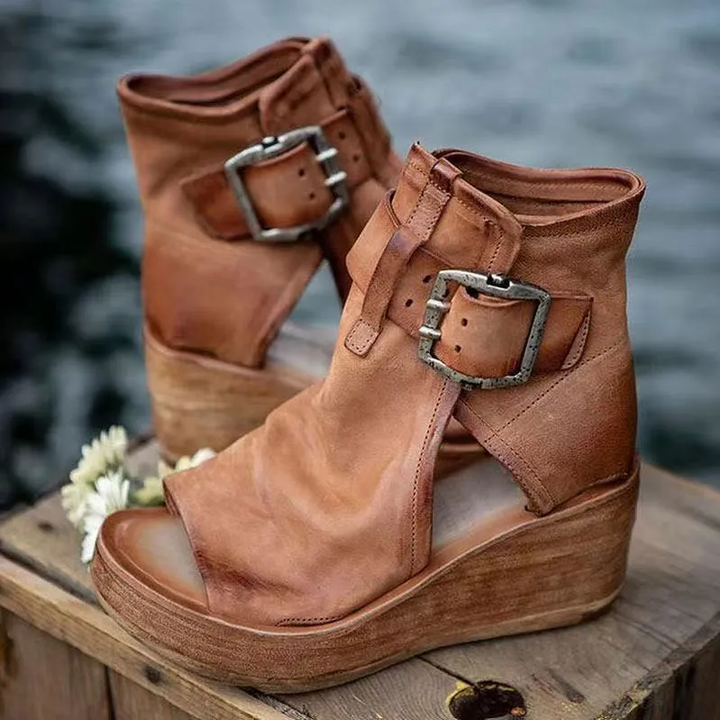 Liva - Retro-Sandalen mit Keilabsatz und