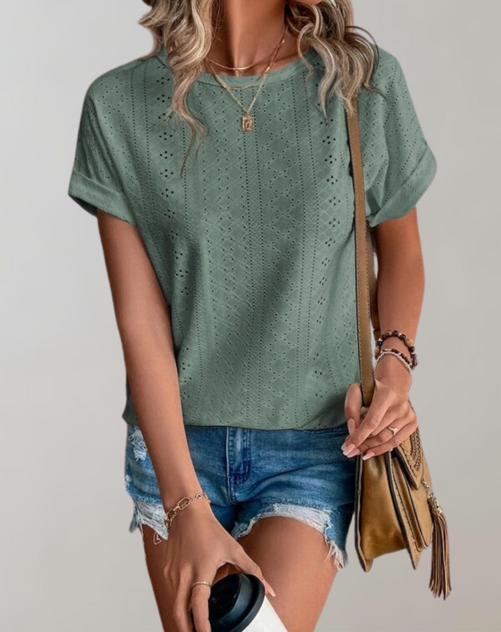 Lara - Lässige Sommerbluse mit Ösenstickerei