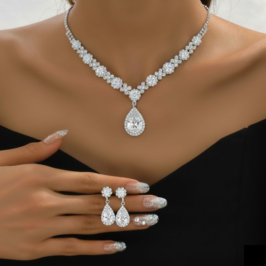 Kaylee - Kristallhalskette mit Ohrring-Set (1+1