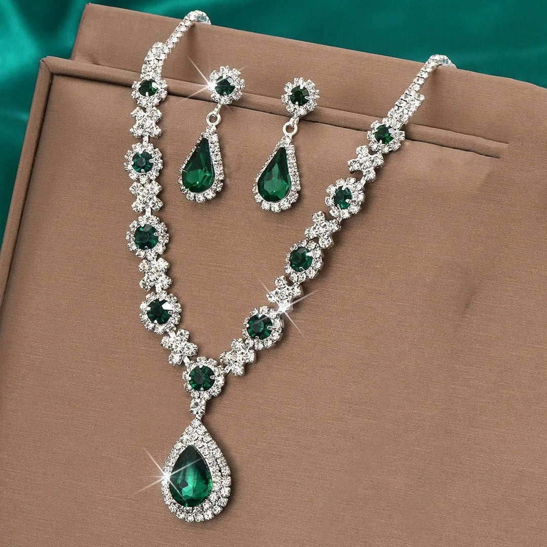 Kaylee - Kristallhalskette mit Ohrring-Set (1+1