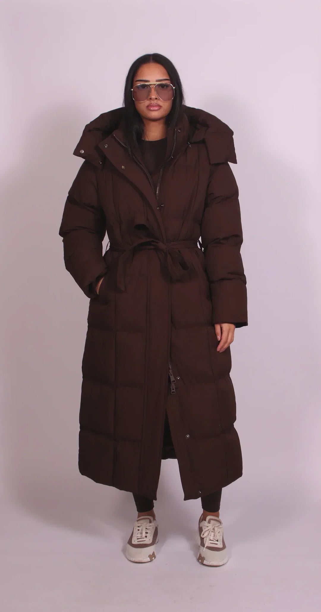 Amina - Langer Gürtel-Puffer-Mantel