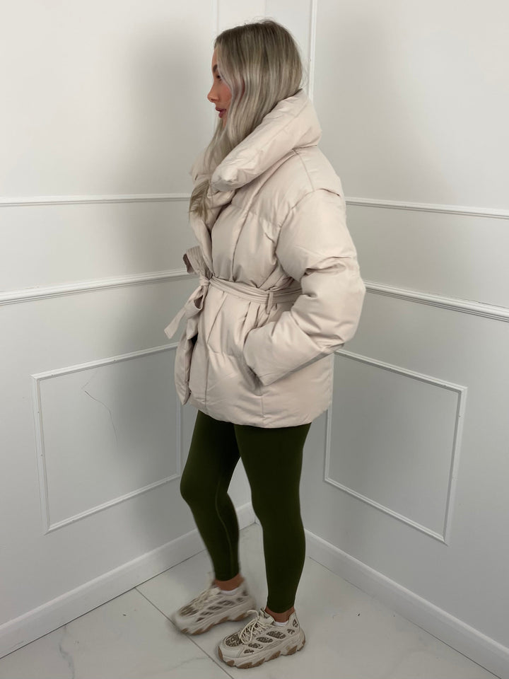 KARLY - Kurze Pufferjacke mit Gürteltasche