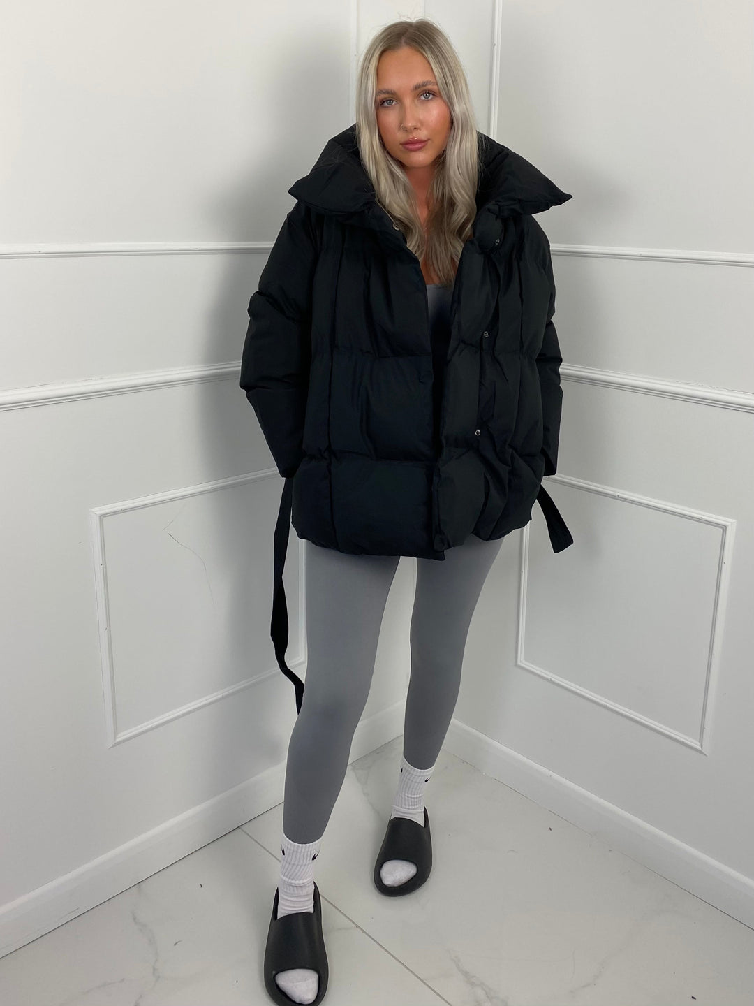 KARLY - Kurze Pufferjacke mit Gürteltasche