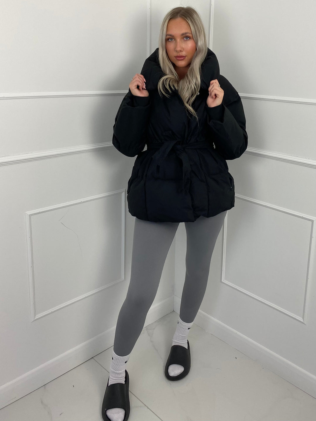 KARLY - Kurze Pufferjacke mit Gürteltasche