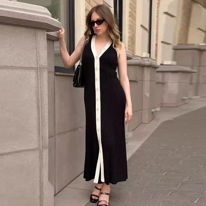 Ines - Ärmelloses Kleid mit V-Ausschnitt