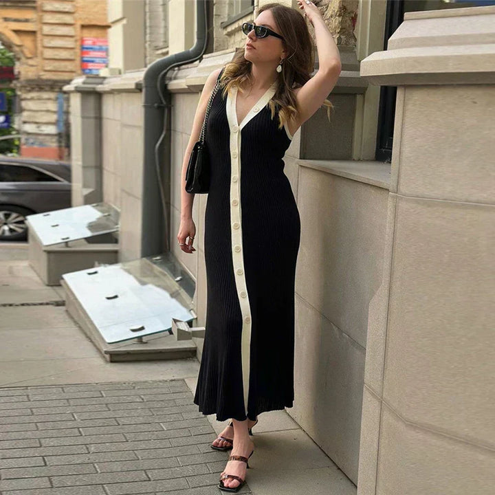 Ines - Ärmelloses Kleid mit V-Ausschnitt