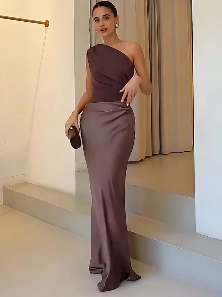 Luna - Satin Maxikleid mit Schlitz