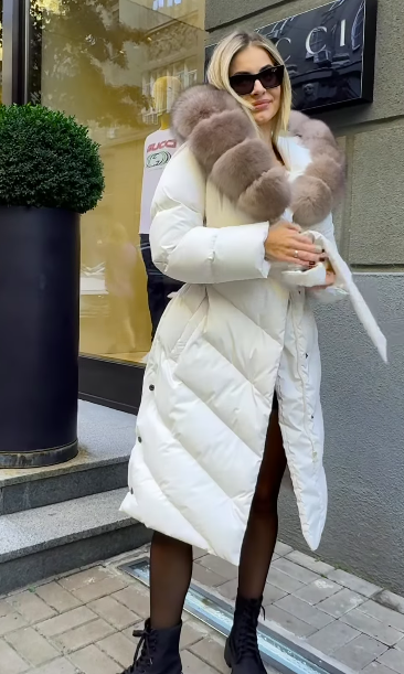 Christina - Elegante Casual-Jacke mit Kunstfellkragen