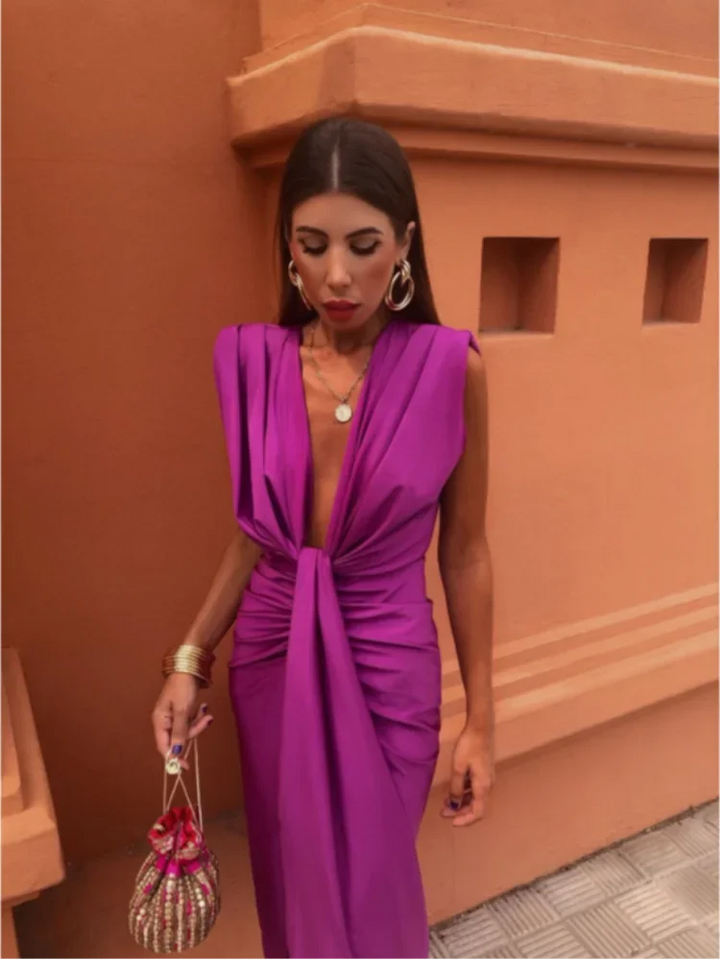 Dorothea - Abendkleid mit tiefem Ausschnitt