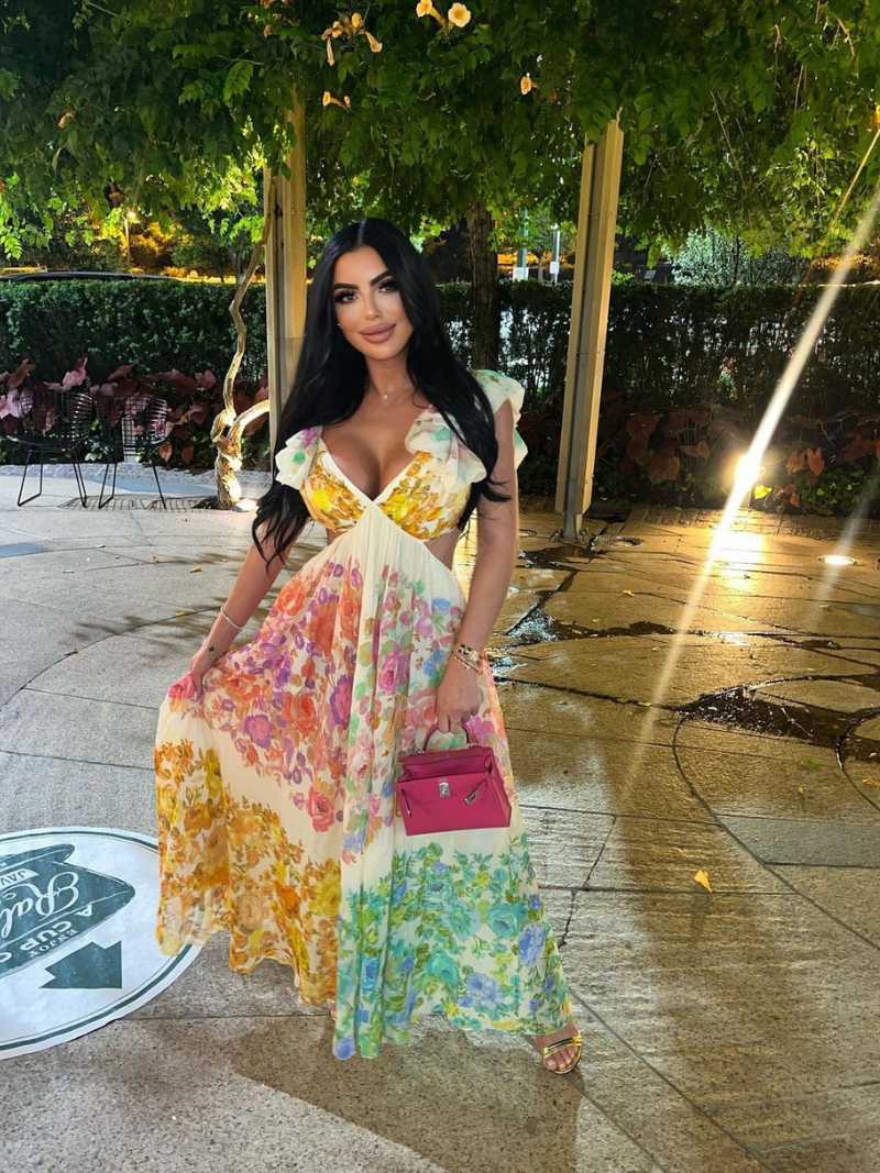 Luise - V-Ausschnitt Kleid mit Offenem