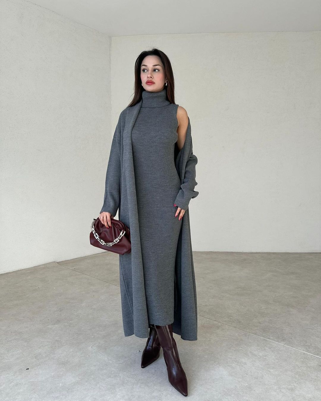 Livia - High-Neck Strickkleid & Cardigan-Set