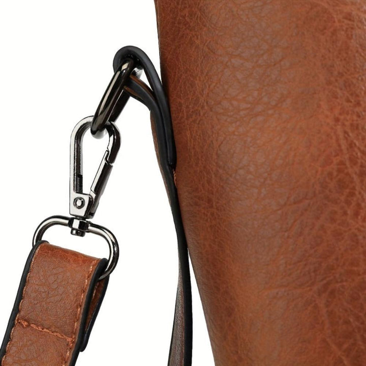 Charlotte - Vintage-Shopper mit klassischer Eleganz