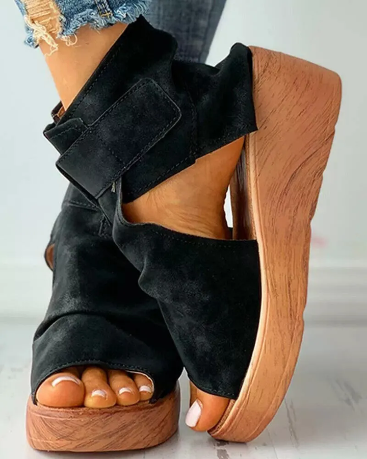 Liva - Retro-Sandalen mit Keilabsatz und