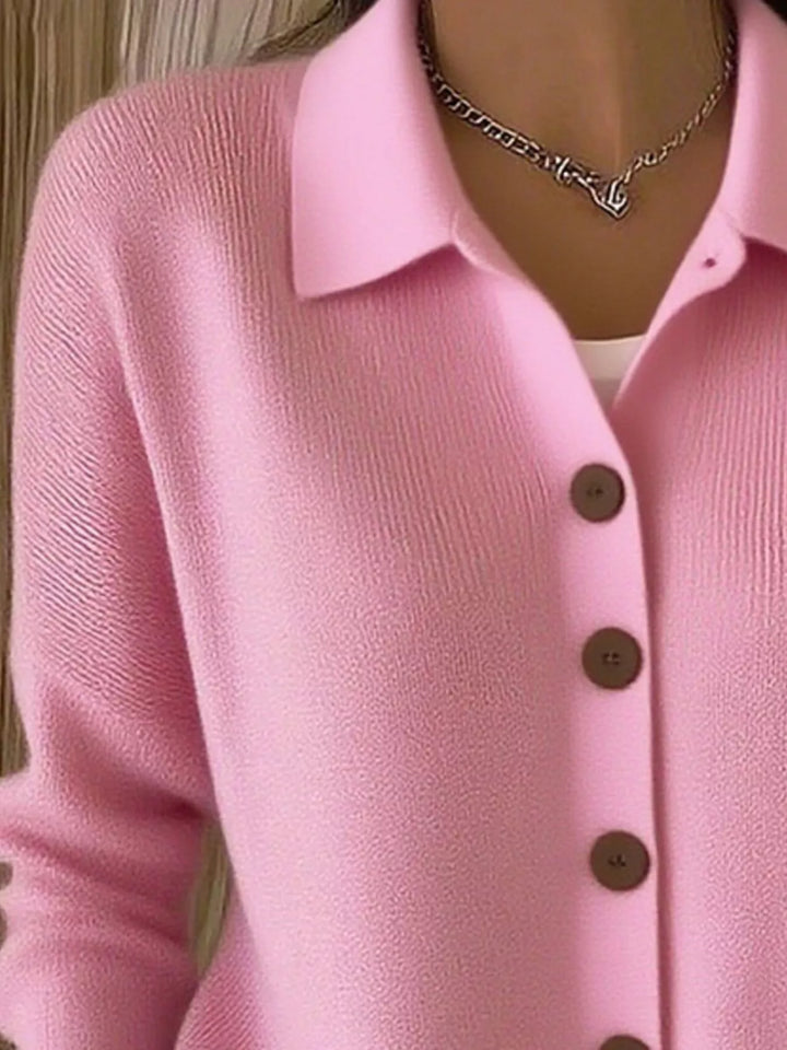 Mila - Elegants Strickjäckli mit Chnöpf