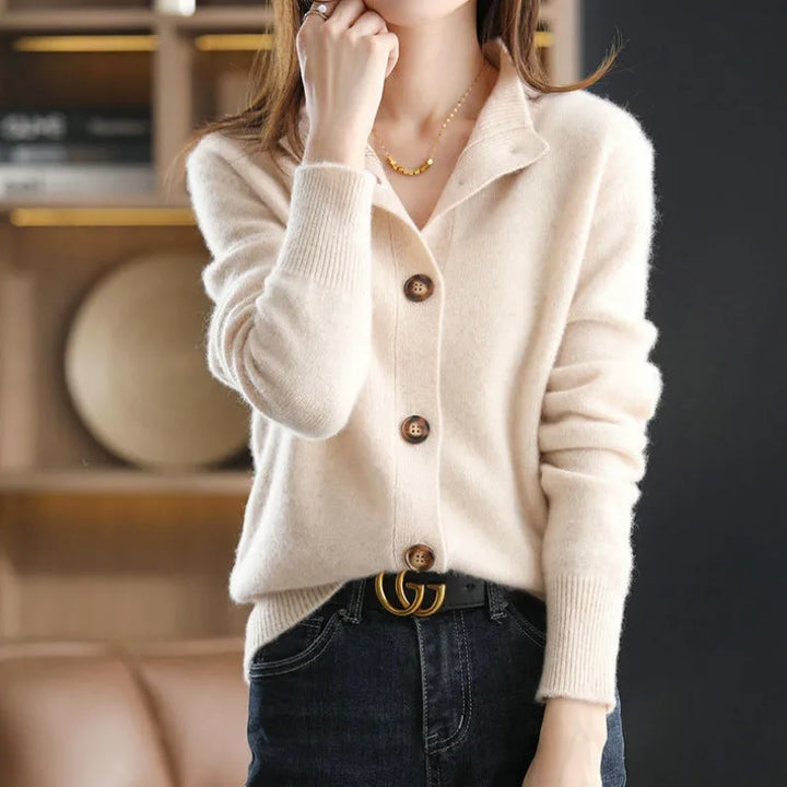 Jasmin - Stilvolle, bequeme, weiche Strickjacke