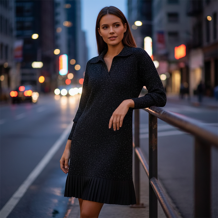 Eva - Glänzendes Kleid mit V-Ausschnitt